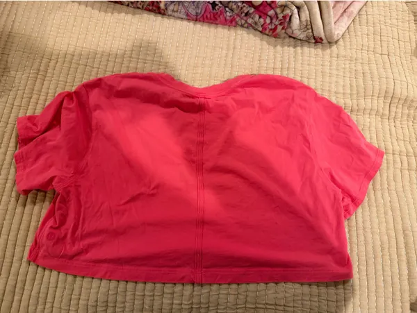 Lululemon shirt - Image 2
