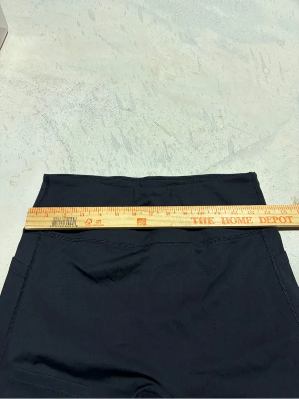 Halara NWT women’s black leggings large - Image 2
