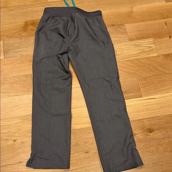 Figs Women's‎ Gray Joggers with Teal Drawstring - Image 2