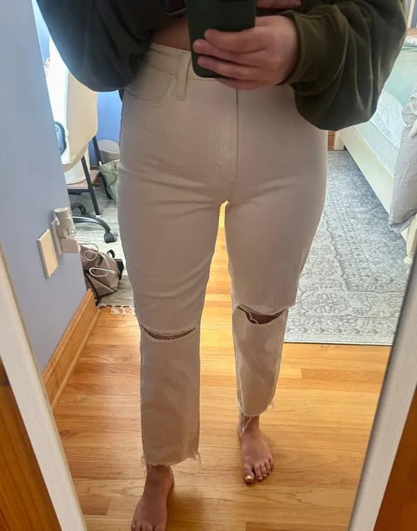 Universal Threads High Rise Off-White Vintage Straight Jeans - Image 5
