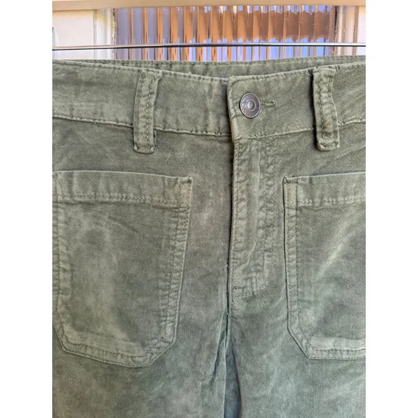 Free People Army Green Velveteen Straight Leg Patch Pocket Pants‎ Size 0 - Image 3