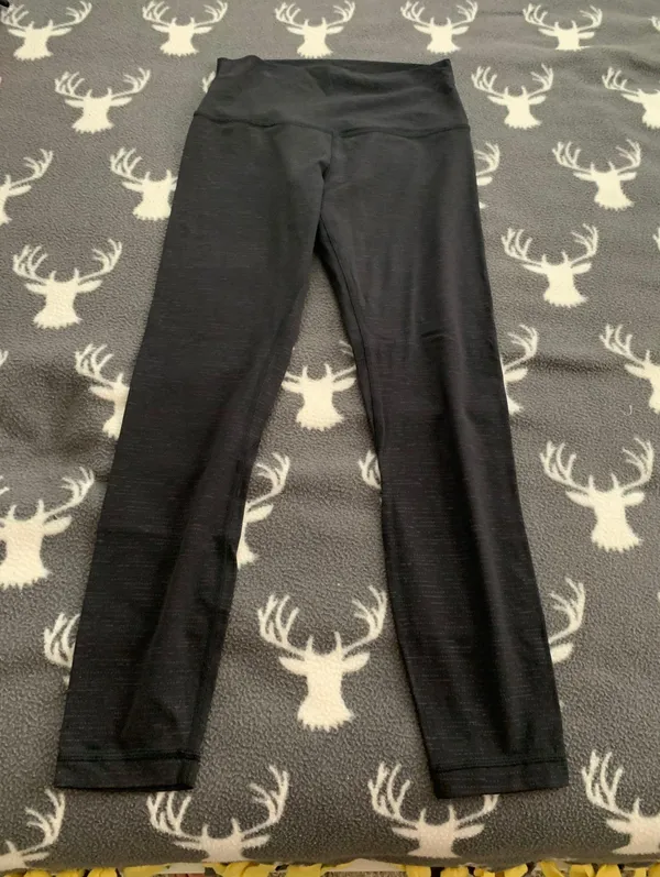 Lululemon Black Align 25” Leggings Size 6 - Image 2