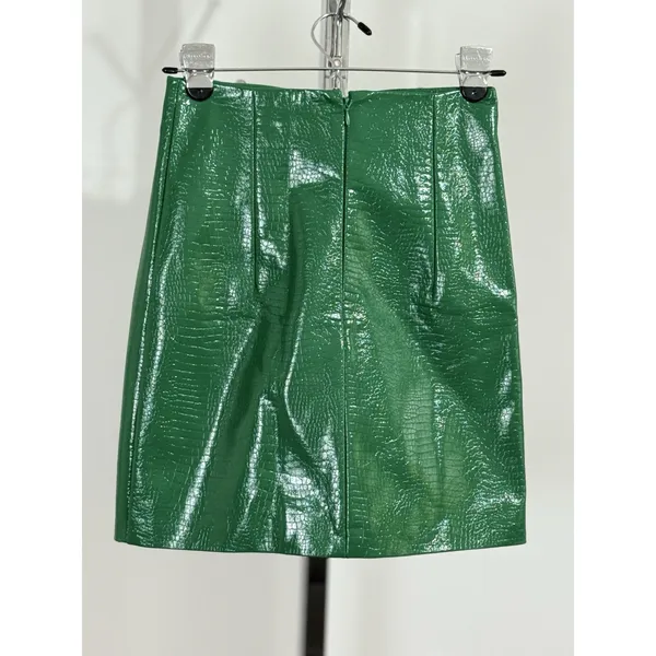 Porridge Anthropologie Women XS Mini Skirt Faux Leather Green Croc Embossed - Image 2
