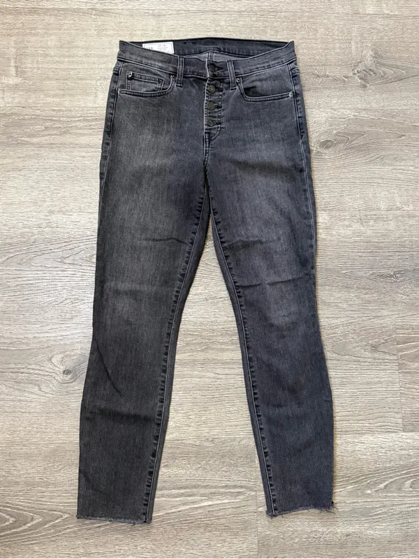 •Gap• Mid Rise True Skinny Jeans - Image 2