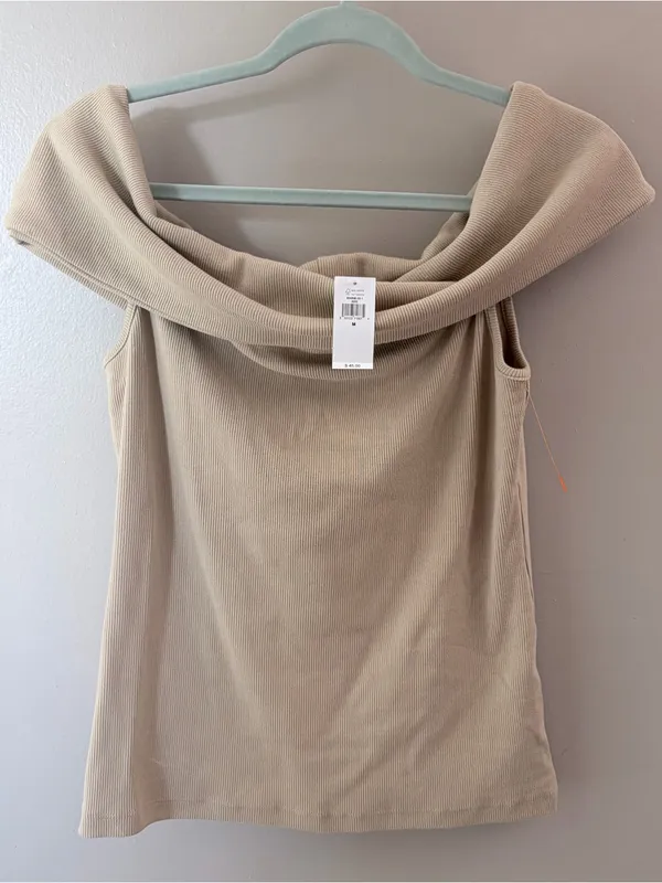 Banana Republic Off Shoulder Ribbed Top Beige NWT Medium - Image 2