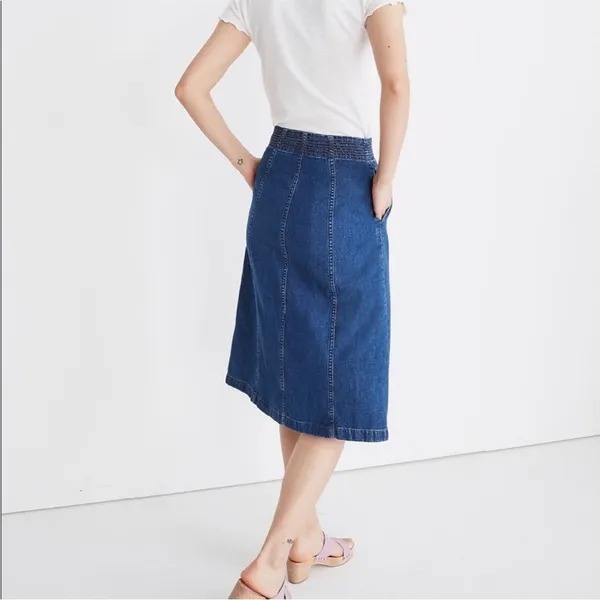 Madewell - Rigid Denim Zip Midi Skirt‎ in Farley Wash - Size 25 - Image 3