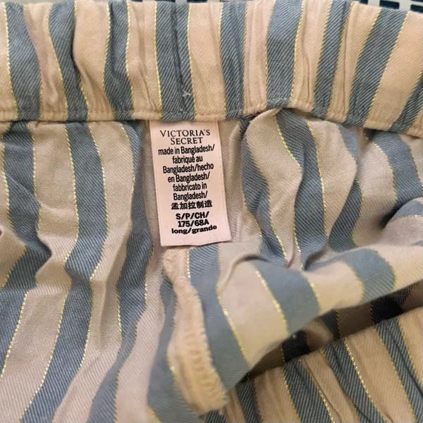 EUC Victoria’s Secret Flannel Pajama Set, Pink & Blue Classic Stripe SmL - Image 8
