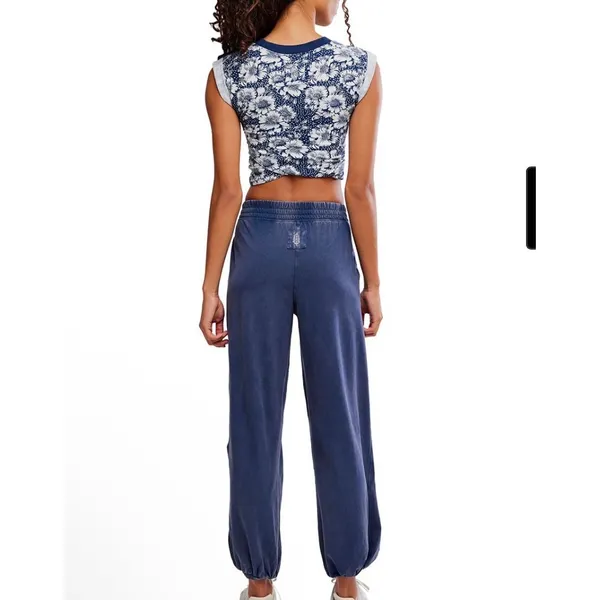 NWT RARE FREE PEOPLE | FP Movement Printed Crossover Set L‎ - Image 10