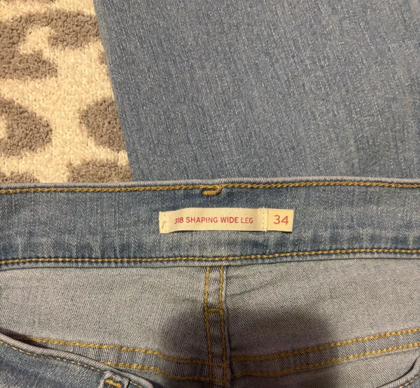 Levi’s Jeans - Image 2