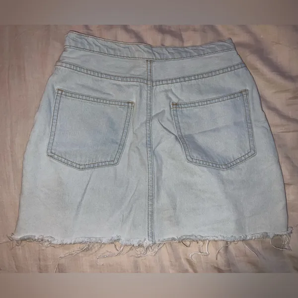American Apparel Button up Jean skirt - Image 3
