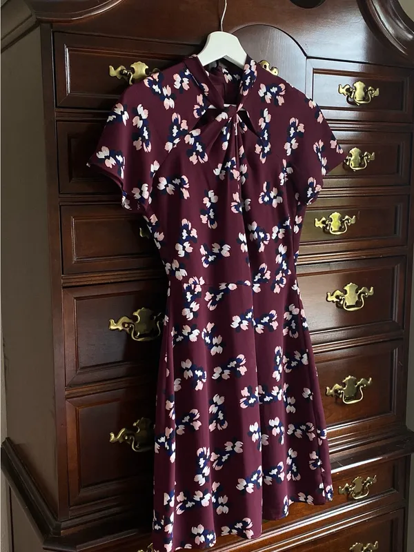 Banana Republic floral dress size 2 Petite - Image 2