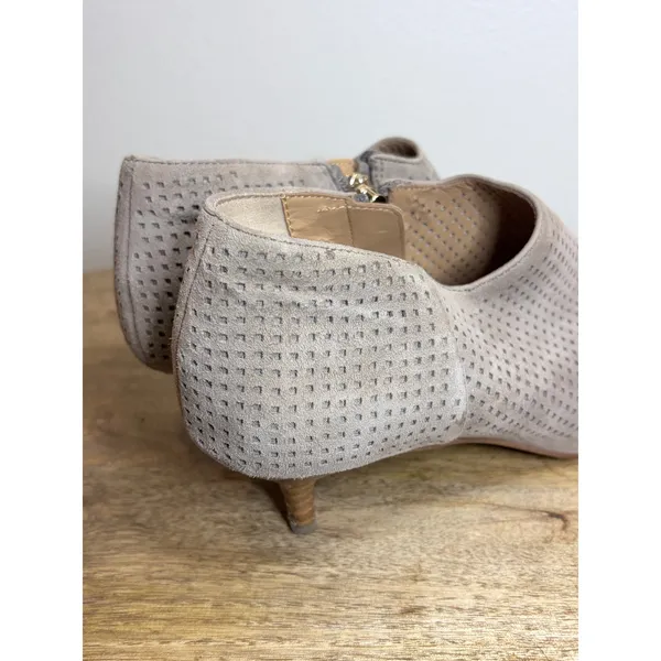 Franco Sarto Taupe Suede Perforated Pointed Toe Kitten Heel Booties 6.5 - Image 13