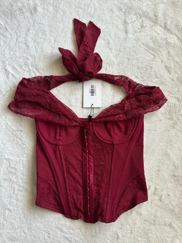 Outcast Clothing Philippa Top Deep Red - Image 5