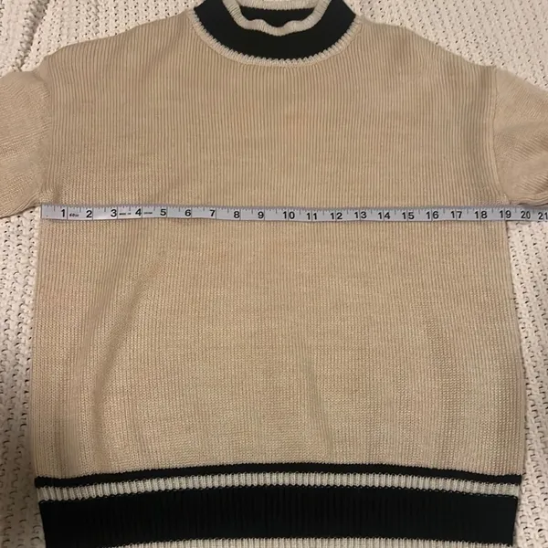 Lovers + Friends Cream and Black Crewneck Pullover Sweater - Image 4