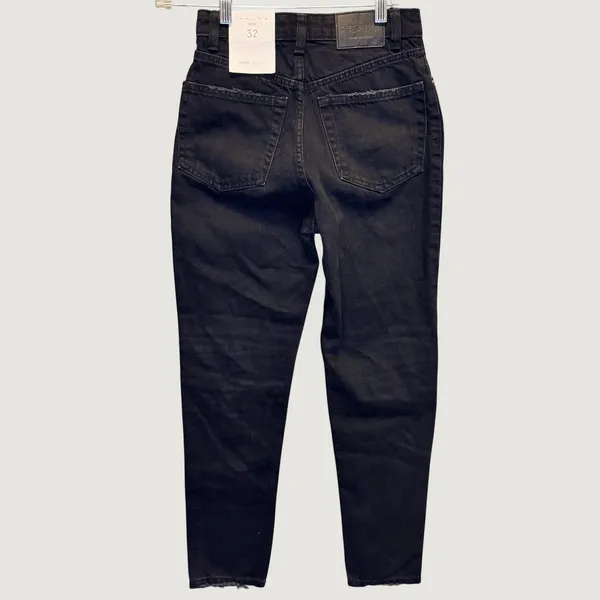 2030 | NWT Bershka Distressed Grunge‎ High Waist Mom Jeans Black Womens Size 00 - Image 3