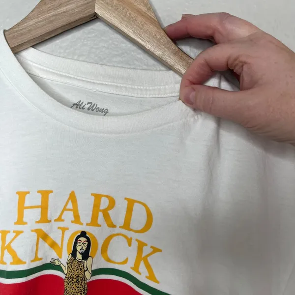 Ali Wong Womens Hard Knock Wife Merch T-Shirt Small - Image 3