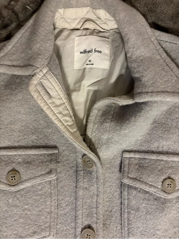Wilfred Light Gray Button-Down Women's Shacket - Image 2