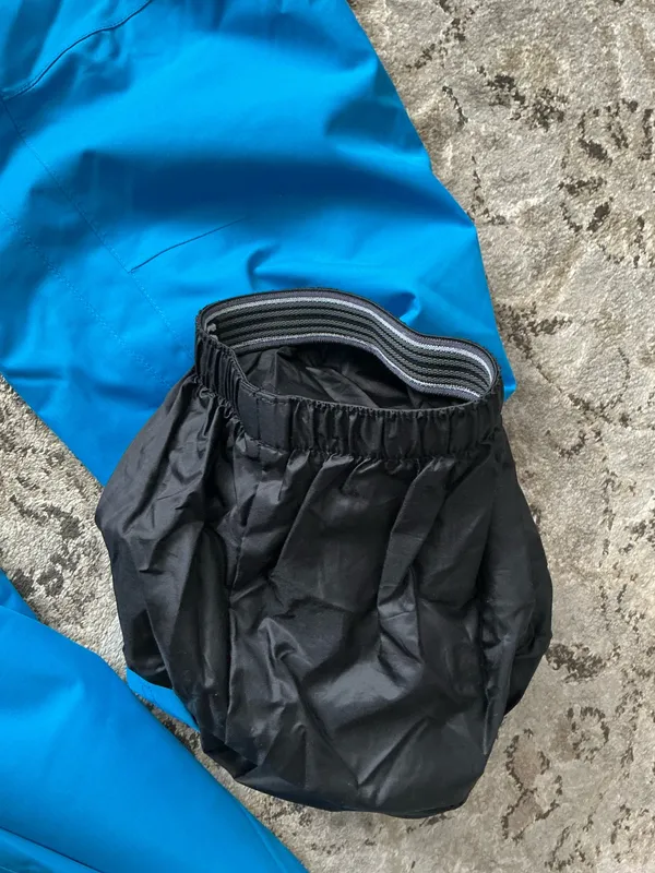 Women’s SALOMON ski/snow pants - Image 8