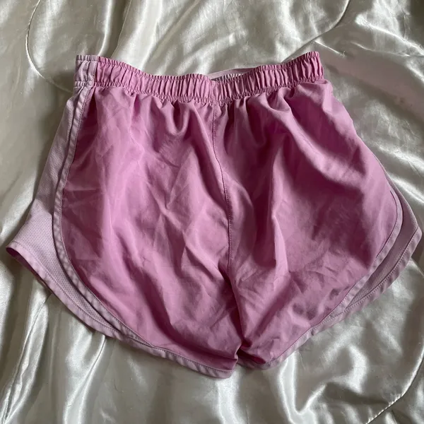 nike shorts - Image 2
