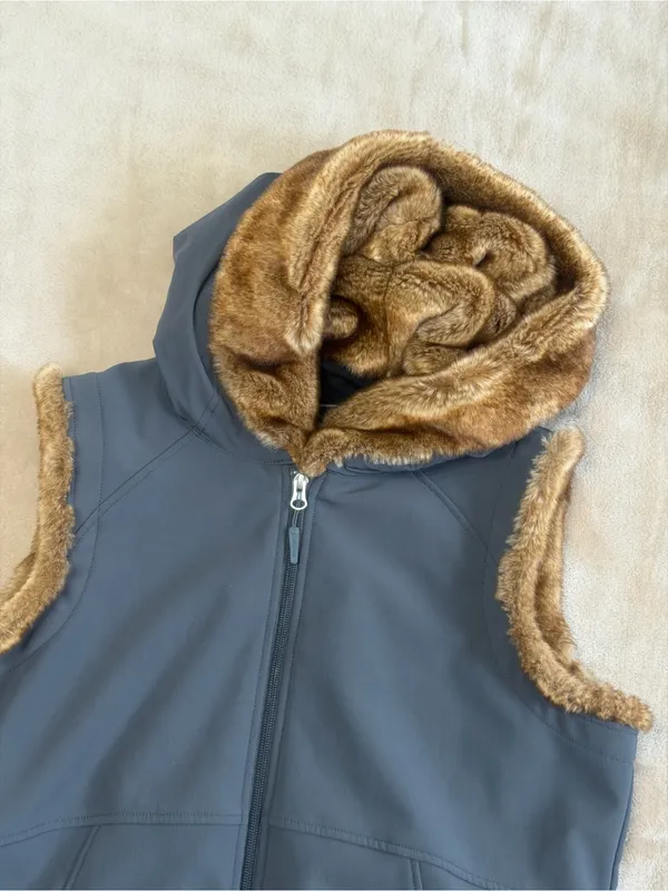 Marmot Furlong Softshell Vest Full Zip Faux Fur Lined Hooded Charcoal Gray Large - Image 3