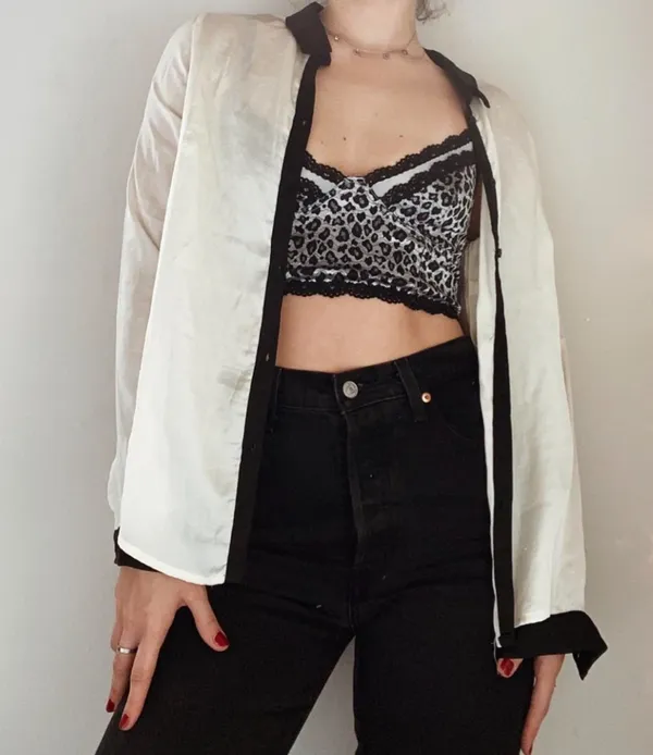 Button Down H&M top  - Image 2