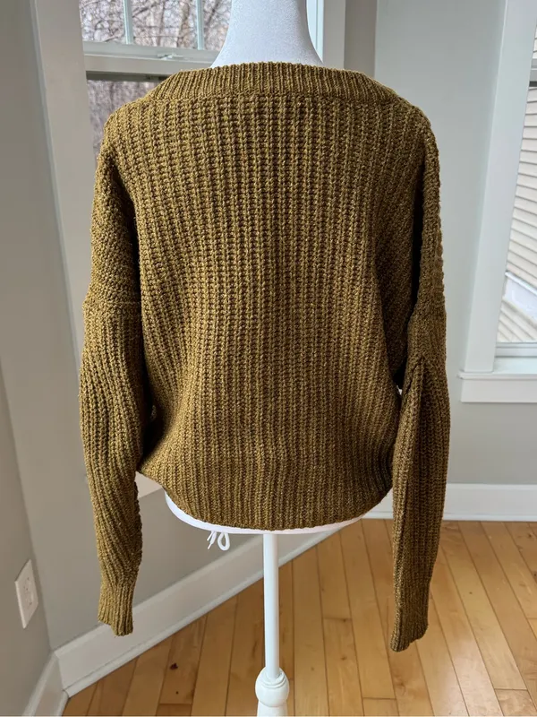 Madewell Gold Yellow Pleat Sleeve Pullover V Neck 90s Style Sweater Sz Medium - Image 6