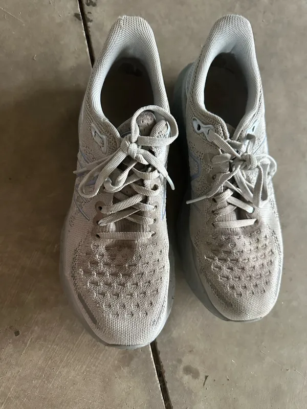 New Balance Sneakers - Image 2