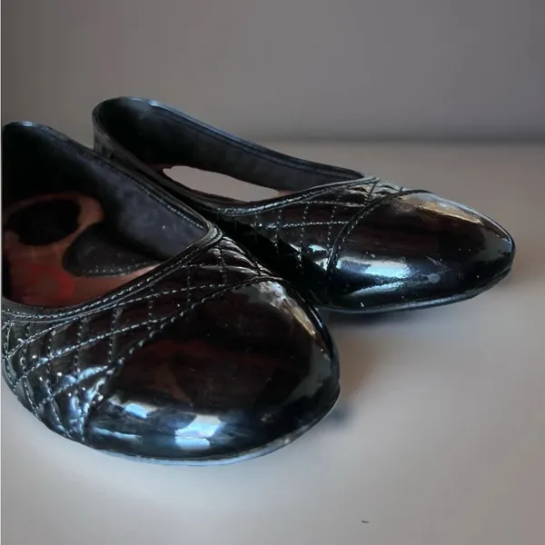 Born Riley Patent Leather Ballet Flats Womens Black Slip-On Shoes Quilted 6-1/2 - Image 5