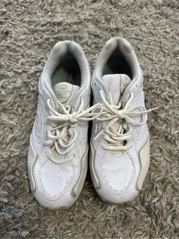 SAUCONY WOMENS 9.5 ✨ trac shows white good condition - Image 2