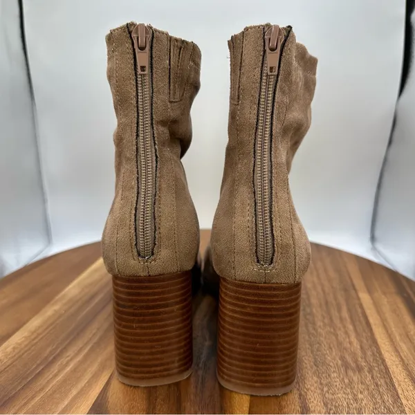 Steve Madden Nourish Faux Suede Square Toe Ankle Boots Block Heel Women's‎ 9.5M - Image 2