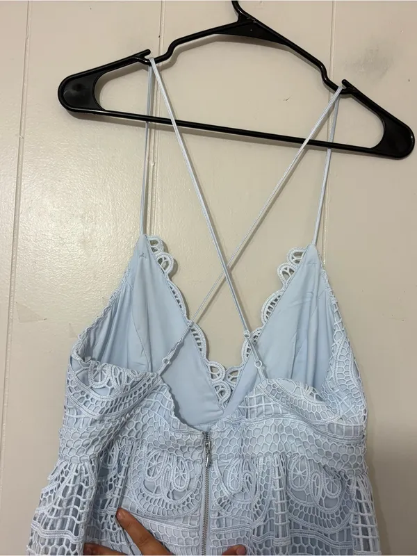 Bardot Versailles Lace Midi Dress Light Blue Crochet Open Back Size 8 - Image 7