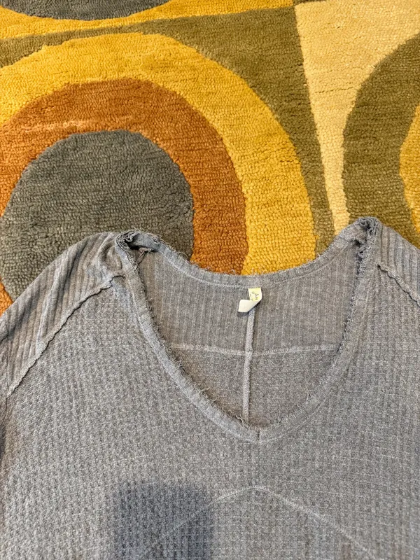Free People Sunset Park Drippy Thermal Top Grey Long Sleeve Frayed Size Small - Image 2