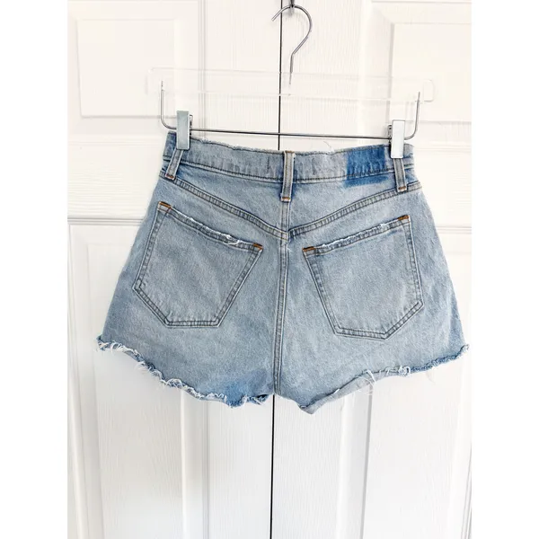 Abercrombie & Fitch Curve Love High Rise Mom Shorts Light Wash Distressed - Image 8