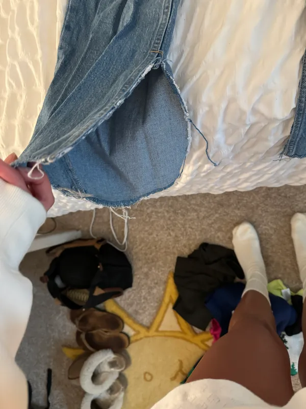 High Waisted Jeans - Image 3