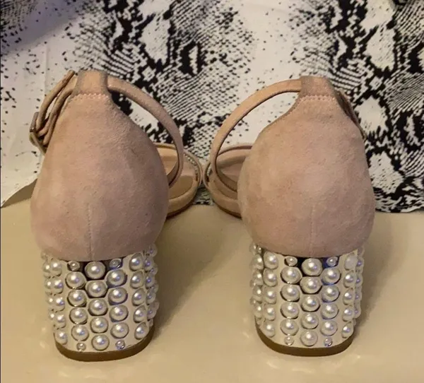Betsey Johnson pearl heeled low heel dress sandals - Image 3