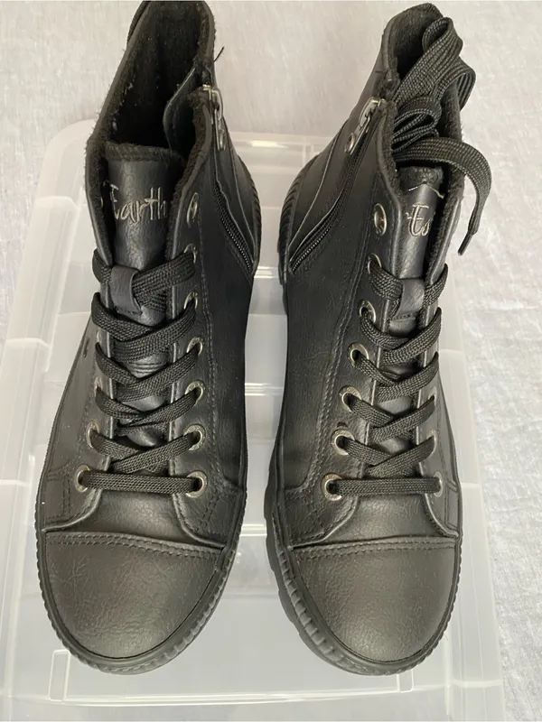 Blowfish Malibu 4Earth Black Lug Sole Combat Boots Fits US 8 Monochromatic - Image 3
