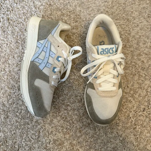 ASICS Lyte Classic Women’s Sneakers in Cream/Soft Sky Blue Color Size 6 - Image 2