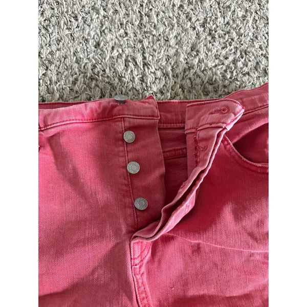 GAP Denim Women's Cutoff Shorts Red‎ Frayed Hem Mid Rise Size 32R - Image 9