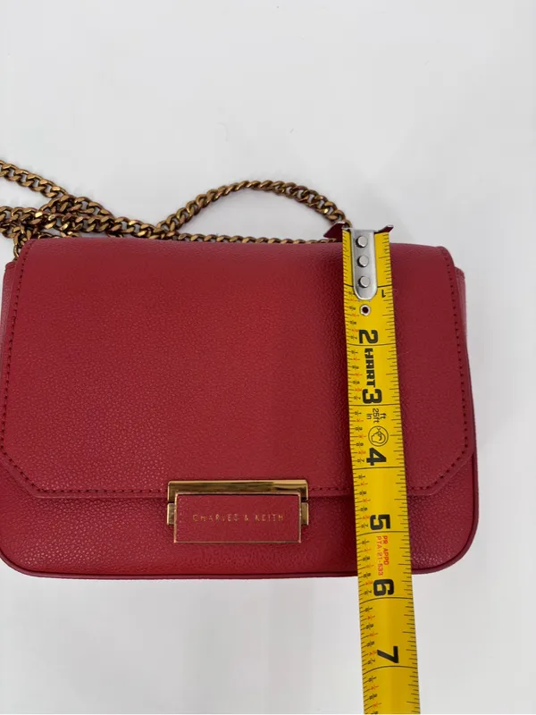 Charles & Keith Scarlet Pebbled Crossbody with Gold Chain Strap - Image 6