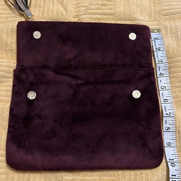 Merona brown faux fur clutch w/a tassel top zip fold over like new - Image 7