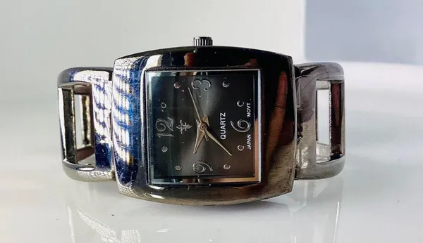 Fleur de Lis Snap Bracelet Watch Silver - Image 2