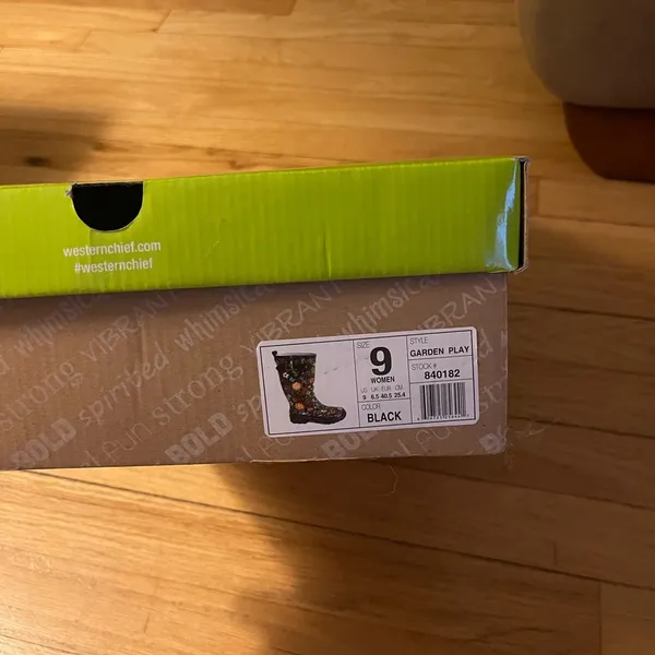 Western Chief Floral Rain Boots - Image 11