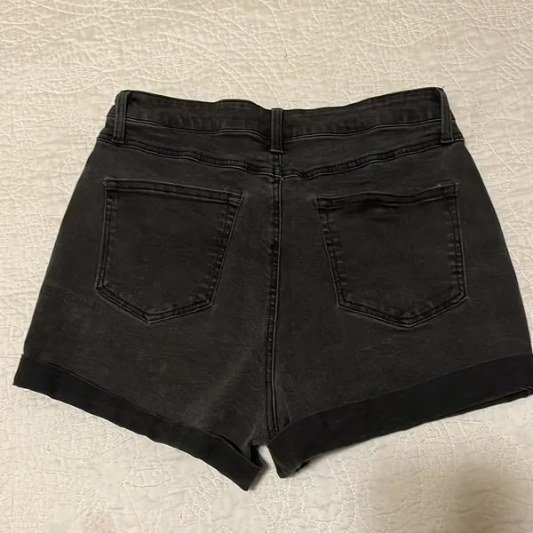 Black Forever 21 Shorts - Image 3