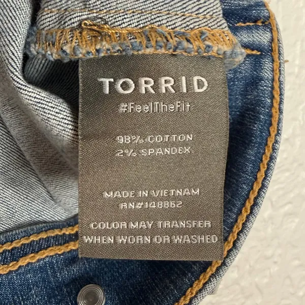 Torrid Denim Vintage Stretch Crop Denim Jean Vest Size 00 M/L NWT - Image 4