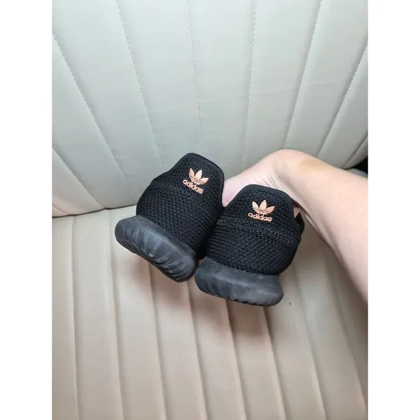 adidas Black Knit Low-Top Sneakers with Pink Trefoil - Image 7
