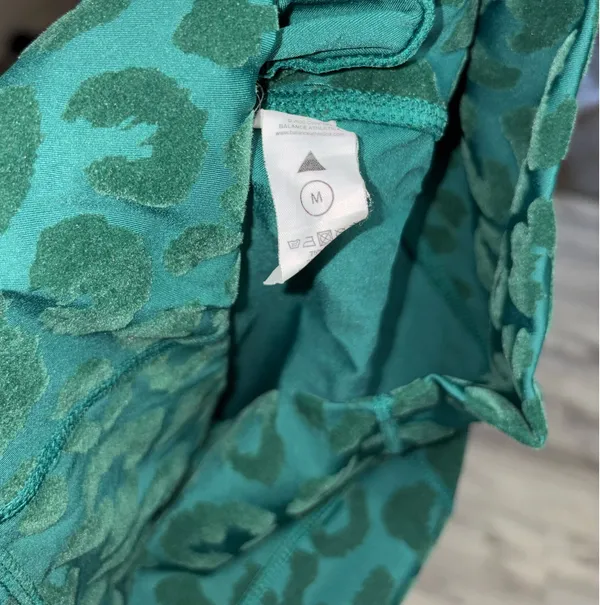 Vitality Balance Athletica Shorts - Image 3