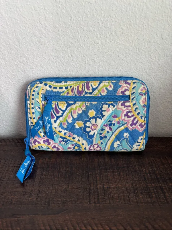 Retired Capri Blue Paisley Vera Bradley Tote & Wallet - Image 7