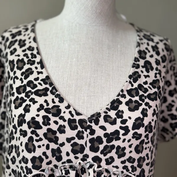 Altard State Leopard Print Babydoll V-neck Top L Boho Ruffles Coquette Flowy - Image 10