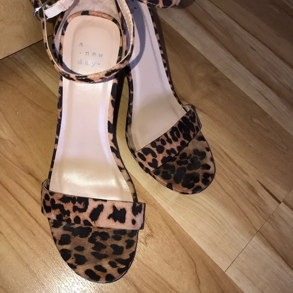 A New Day heels - Image 2