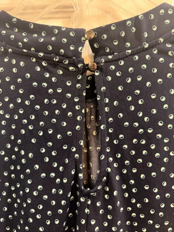 Banana Republic Navy Sleeveless Mock-Neck Dot Top - Image 5